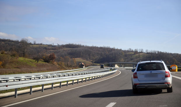 На делу ауто-пута без мобилног сигнала